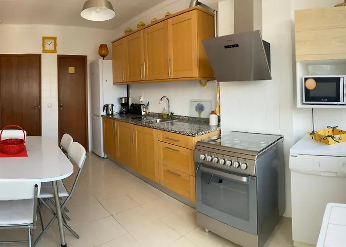 A 3mn à Pied De La Plage, à *