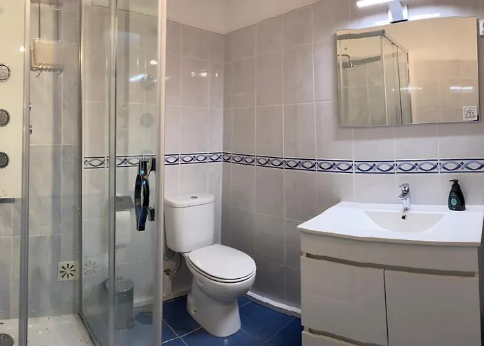 A 3mn à Pied De La Plage, à Appartement *